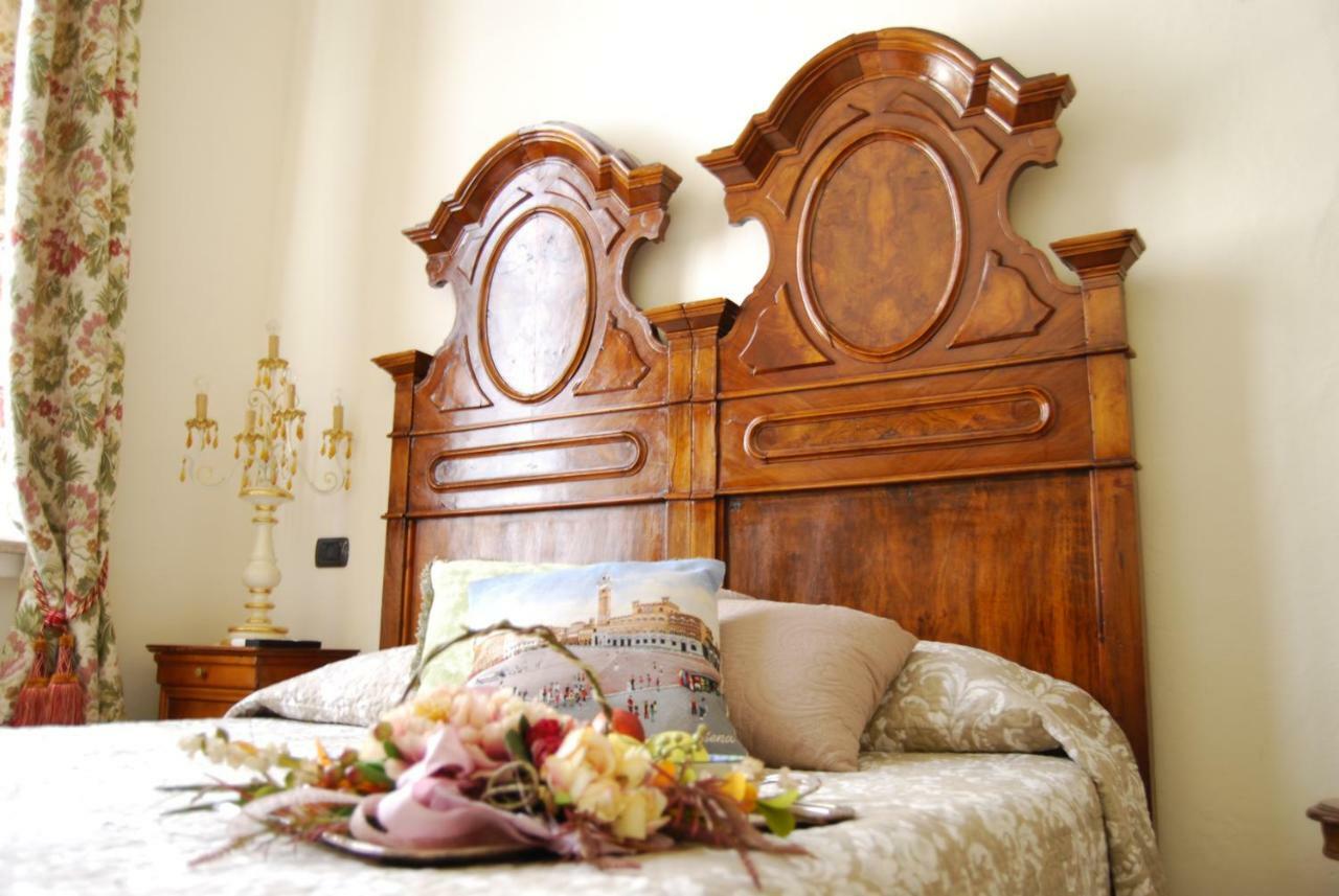 Antica Dimora Del Buongoverno Hotel เซียนา ภายนอก รูปภาพ