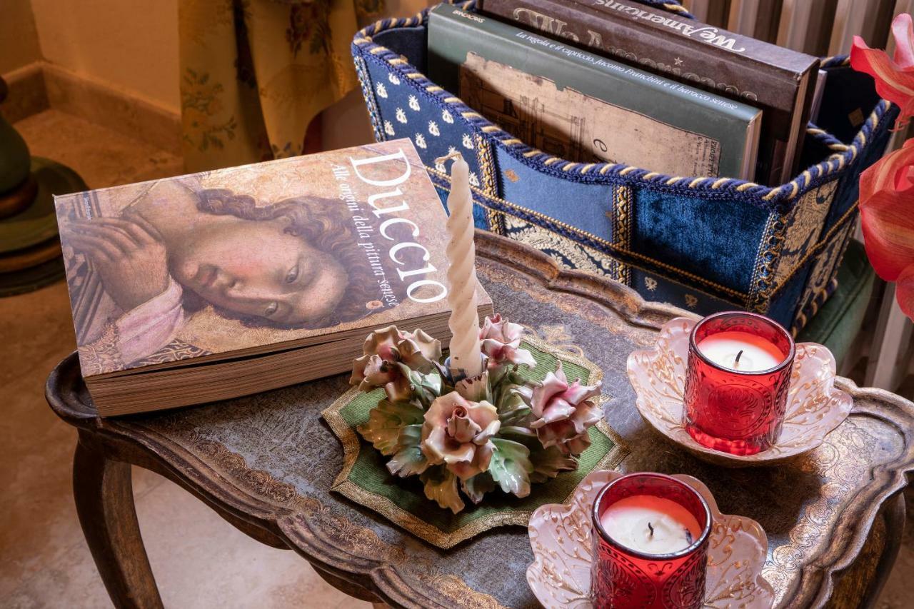 Antica Dimora Del Buongoverno Hotel เซียนา ภายนอก รูปภาพ